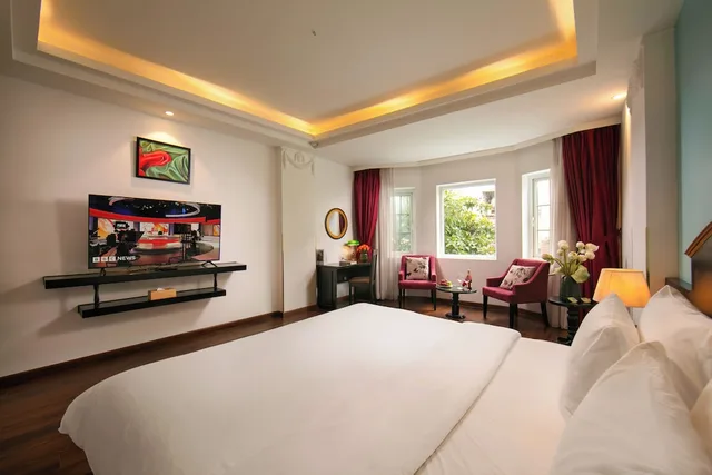 جناح جونيور بسرير كينج بإطلالة على المدينة، Harmonia Hotel & Spa 4/10