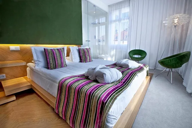غرفة كومفورت بسرير كينج، Platinum Residence Boutique 2/6