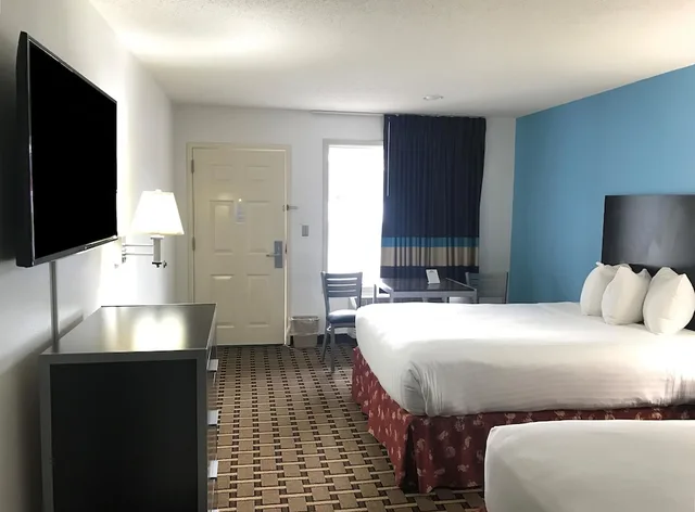 غرفة بسريرين كوين للمدخنين، Americas Best Value Inn & Suites Sumter 3/4