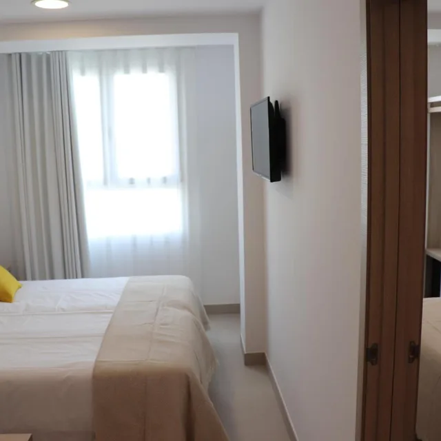 غرفة عائلية، Hotel Sunna Benicassim 2/8