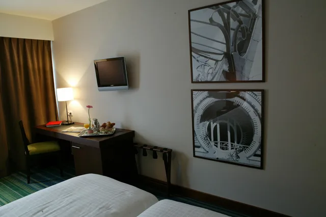 غرفة كلوب، New Hotel Charlemagne 6/9