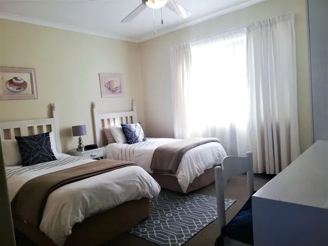 غرفة بسريرين منفصلين، Blouberg Dolphin Inn 5/6