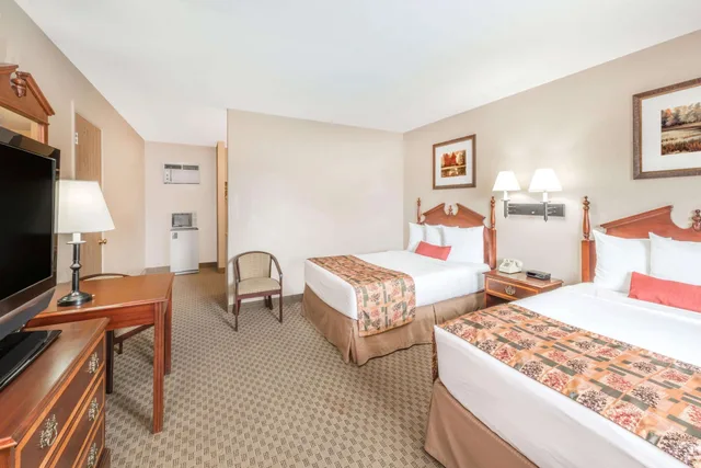 غرفة بسريرين مزدوجين، Days Inn by Wyndham Show Low 2/6