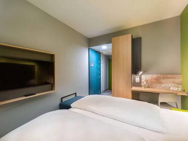 غرفة قياسية بسريرين منفصلين، Ibis Styles Stuttgart Vaihingen 2/7