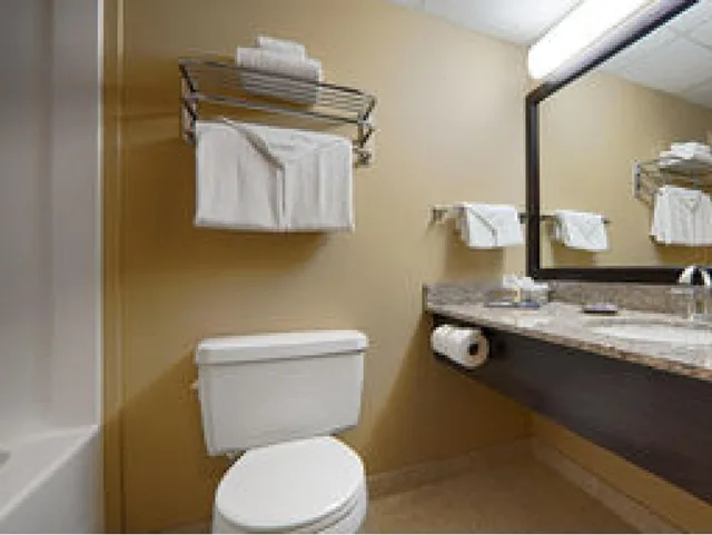 غرفة بسرير كوين، Best Western Rocky Mountain House Inn and Suites 6/6