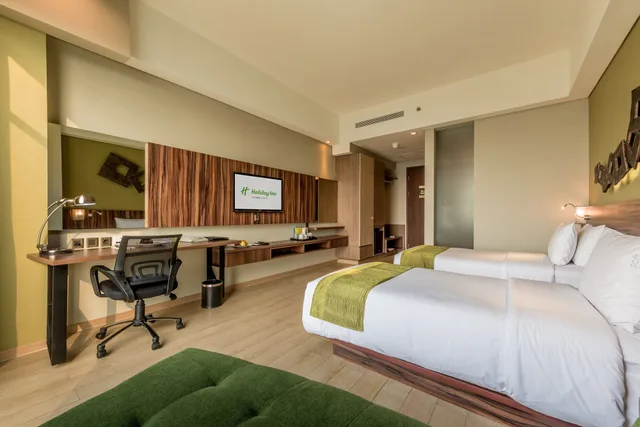 غرفة قياسية بسريرين منفصلين بإطلالة على المدينة للمدخنين، Holiday Inn Cikarang Jababeka 9/10