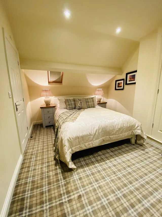 غرفة ديلوكس بسرير كوين، The Moon Inn at Stoney Middleton 1/4