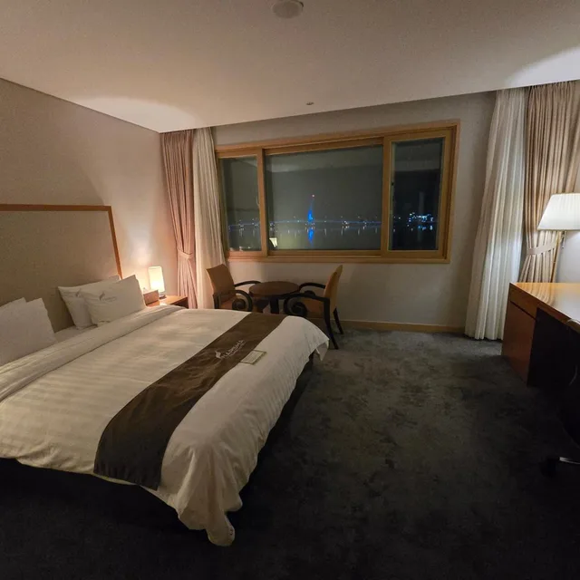 غرفة ديلوكس بسرير مزدوج بإطلالة على البحر، Narsha Hotel 4/6