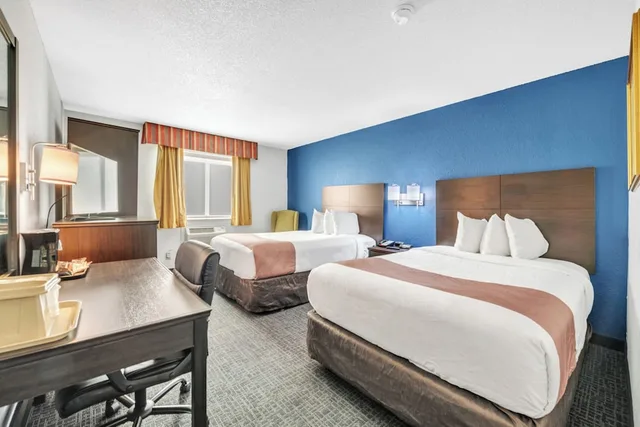 غرفة قياسية بسريرين مزدوجين، City Center Inn 1/9