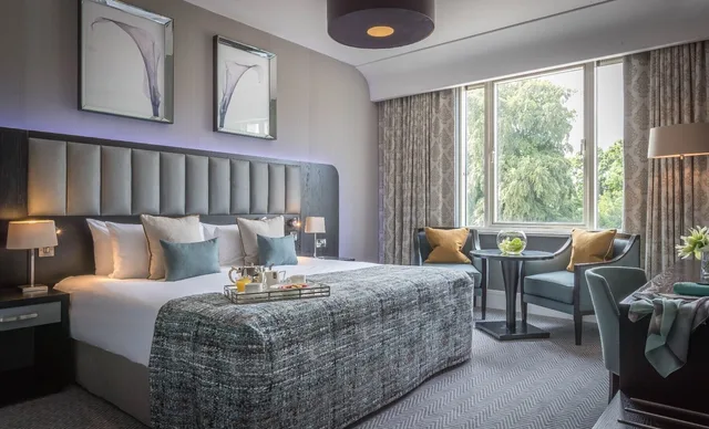 غرفة كلاسيكية بسرير كينج، Fota Island Hotel And Spa 5/9