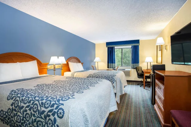 غرفة بسريرين مزدوجين للمدخنين، Days Inn by Wyndham Runnemede Philadelphia Area 2/4