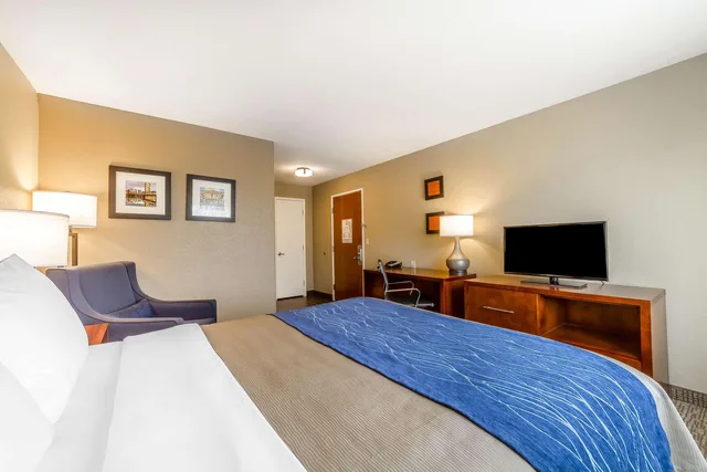 غرفة قياسية بسرير كوين، Comfort Inn & Suites Rocklin - Roseville 1/7