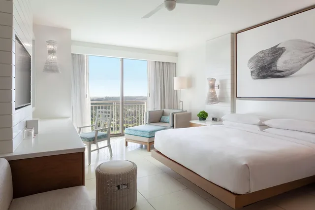 Room, King Bed, Fountain View، Grand Hyatt Baha Mar 3/9