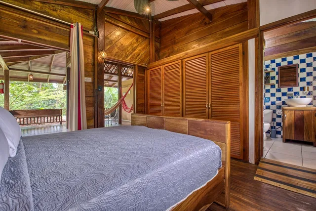Caribbean Breeze, Cabin, Queen Bed، Hotel Banana Azul - Adults Only 2/2