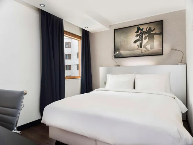 Cozy, Radisson Blu Royal Viking Hotel 1/3