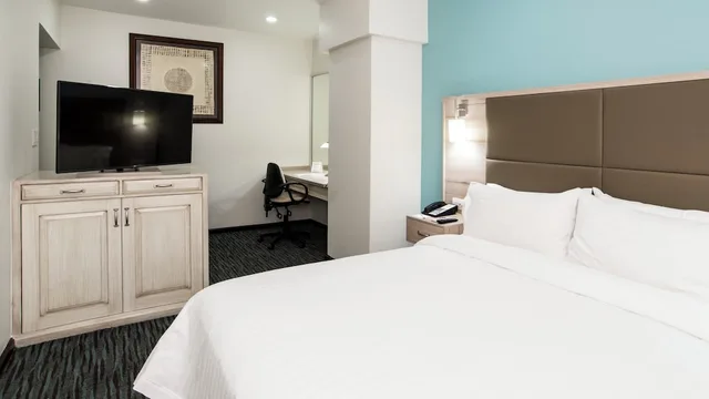 غرفة قياسية بسرير كوين، Holiday Inn Suites Mexico Zona Reforma An Ihg Hotel 2/5