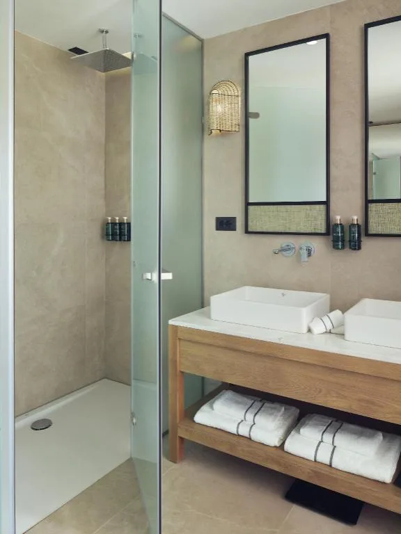 Deluxe, Double Bed, Private Garden، MELIA DURRES ALBANIA 3/4