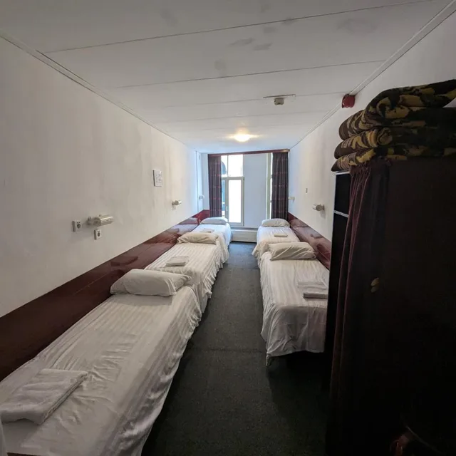 غرفة عائلية، Budget Hotel Ben 3/7