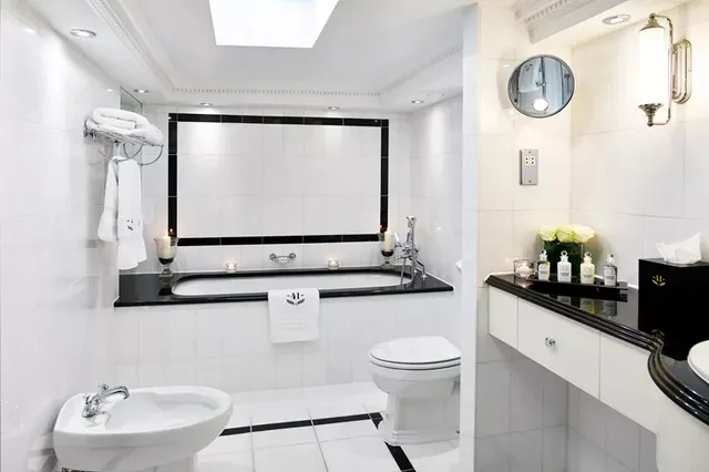 جناح جونيور بسرير كينج، Hotel 41 2/2