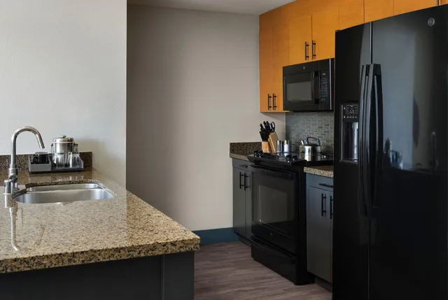1 Bedroom, Family Suite, The Westin Monache Resort, Mammoth 3/4