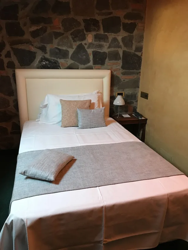 غرفة ثلاثية بسرير مزدوج وسرير فردي، Albergo Le Due Corti 4/6