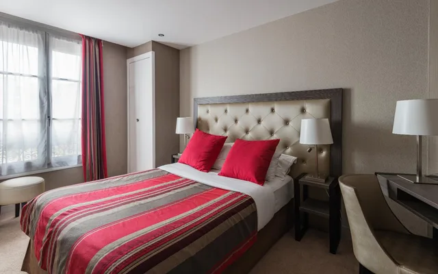 غرفة بسرير مزدوج، Hotel Eiffel Kennedy 10/10