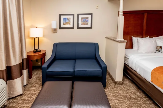 Suite, 2 Queen Beds, Comfort Suites Houston near Medical Center- NRG Stadium 5/6
