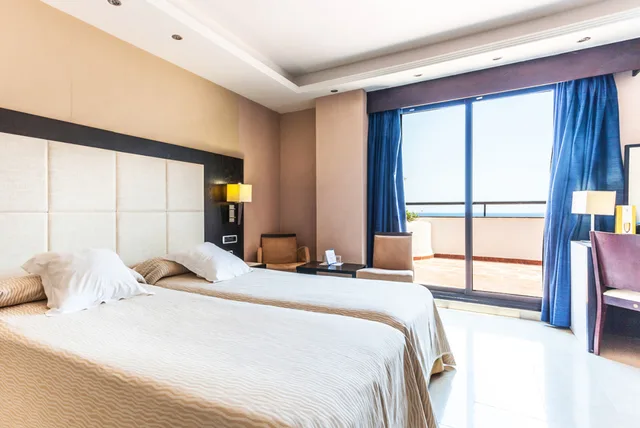 غرفة بسرير مزدوج أو سريرين منفصلين، Hotel Magic Sports 1/3