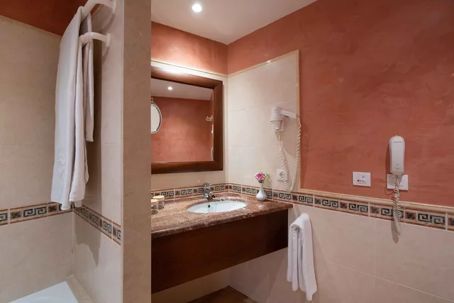 غرفة قياسية بسرير مزدوج بشرفة، Valentin Star Menorca - Adults Only 10/10