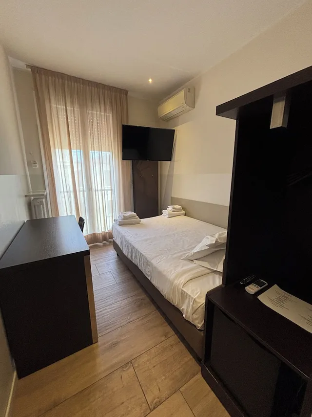 غرفة مفردة، M14 Hotel 3/7