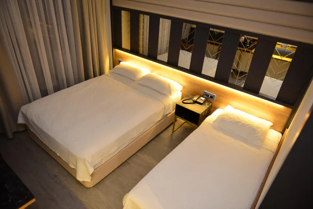 غرفة قياسية بسرير مزدوج، Oasis Hotel 2/5