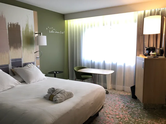 Upper, Double Bed، Mercure Reims Parc Des Expositions 1/2