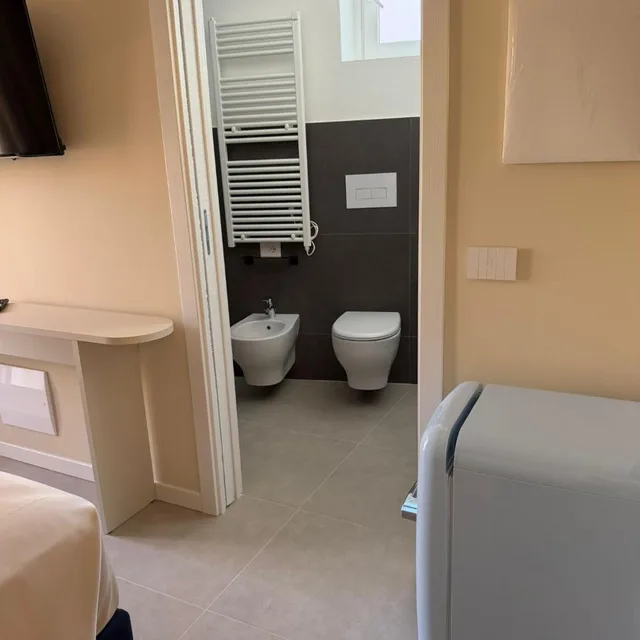 غرفة ديلوكس مفردة بشرفة، Hotel and Residence La Rotonda 3/3