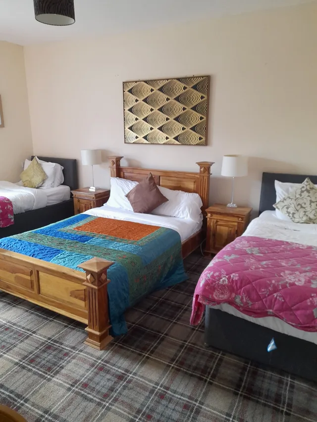 غرفة عائلية بسرير مزدوج وسرير بطابقين، Schooner Hotel 1/2
