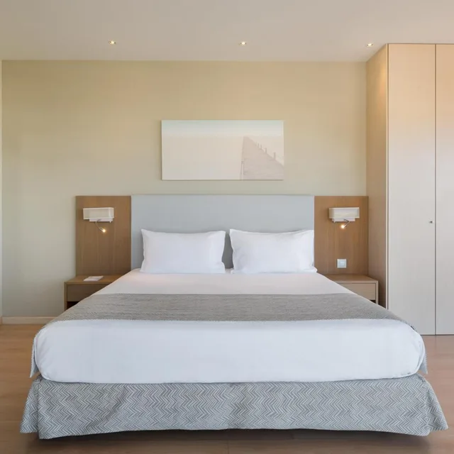 Deluxe, Suite, Sea Front، Eurostars Oasis Plaza 1/10