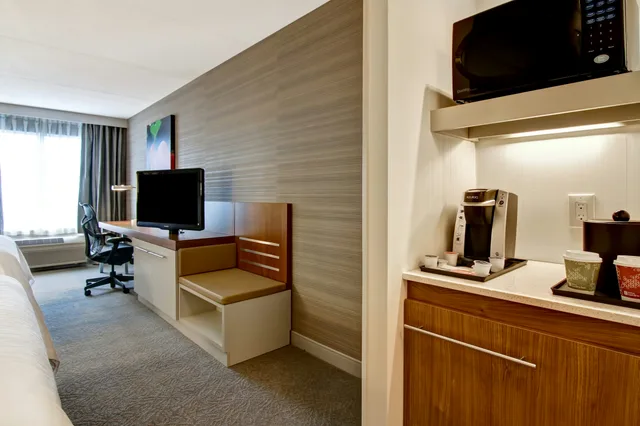 غرفة بسريرين كوين، Hilton Garden Inn Toronto Mississauga 3/3