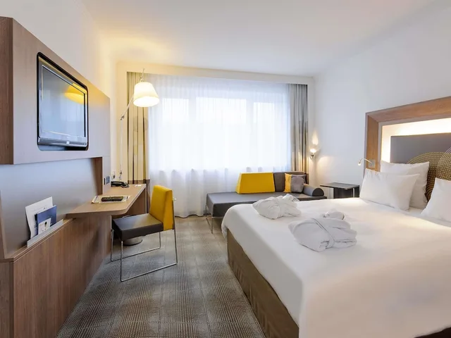 غرفة قياسية بسرير مزدوج، Novotel Hannover 2/7
