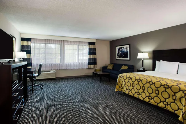 جناح استوديو بسرير كينج، Baymont By Wyndham Madison West/Middleton Wi West 1/1