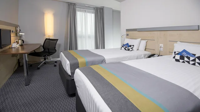 غرفة بسريرين منفصلين، Holiday Inn Express Hull City Centre 2/4