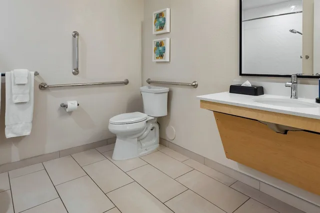 2 Bedrooms, Condo, King Bed, Queen Murphy Bed, Queen and Twin Beds، Worldmark St. George 6/7