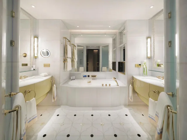 Superior, Suite, Multiple Beds، The Peninsula Istanbul 1/3