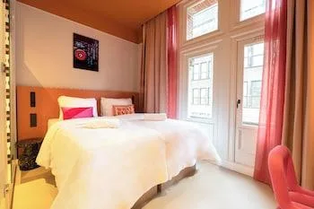 House, King Bed, Balcony، City Hotel Rembrandt Square 1/1