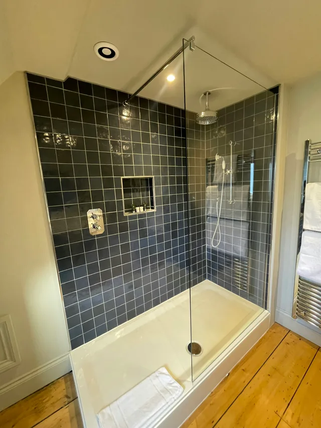 Holbrook Manor & Spa، Yeovil 28/30