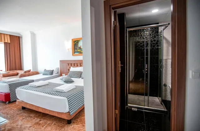 Room, Double or Twin Bed, Side Sea View، Kristal Beach Hotel 3/7