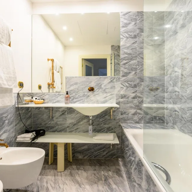 Twin or Double superior with balcony, Hotel Kraft 9/10
