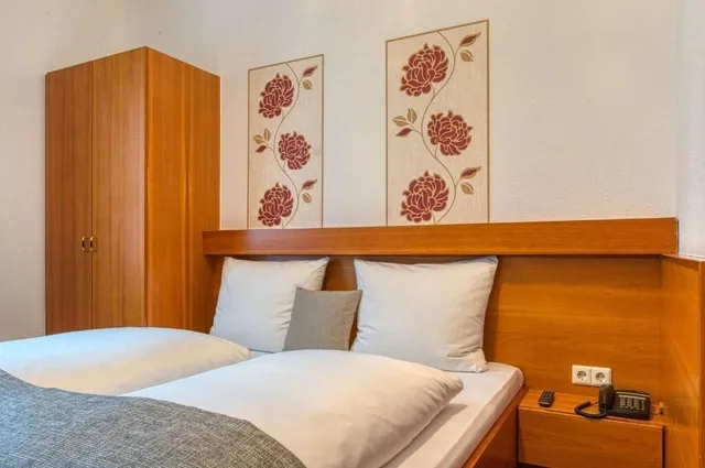 غرفة كومفورت بسرير كوين، Centro Hotel Sautter 4/10