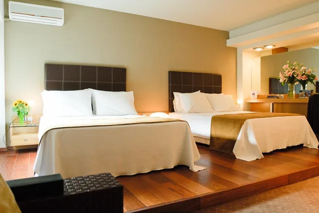 Junior Suite, 2 King Beds, Capsis Hotel Thessaloniki 9/10