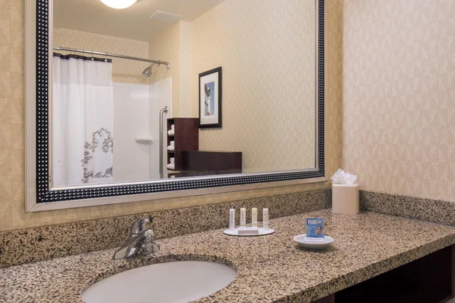 استوديو بسرير كينج، RESIDENCE INN BY MARRIOTT PORTLAND DOWNTOWN WATERFRONT 5/5