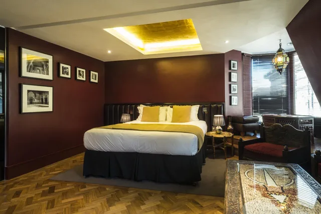 جناح جونيور بسرير مزدوج أو سريرين منفصلين، Le Monde Hotel 3/10