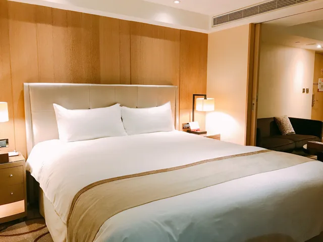جناح ديلوكس بسرير كينج وسرير كوين، Chateau de Chine Hotel Kaohsiung 3/5